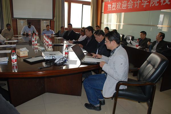 新莆京3969召开研究生留学生导师见面会