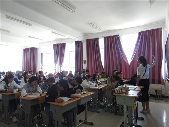 强化专业引领　促进共同提升——BB贝博艾弗森官网举办2019年春季学期第一次公开课