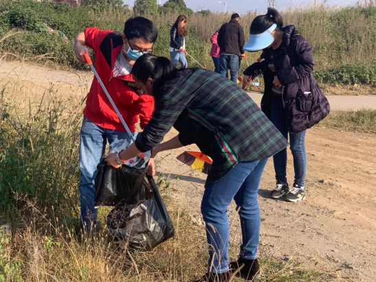 BB贝博艾弗森官网持续开展校内外环境卫生清洁活动