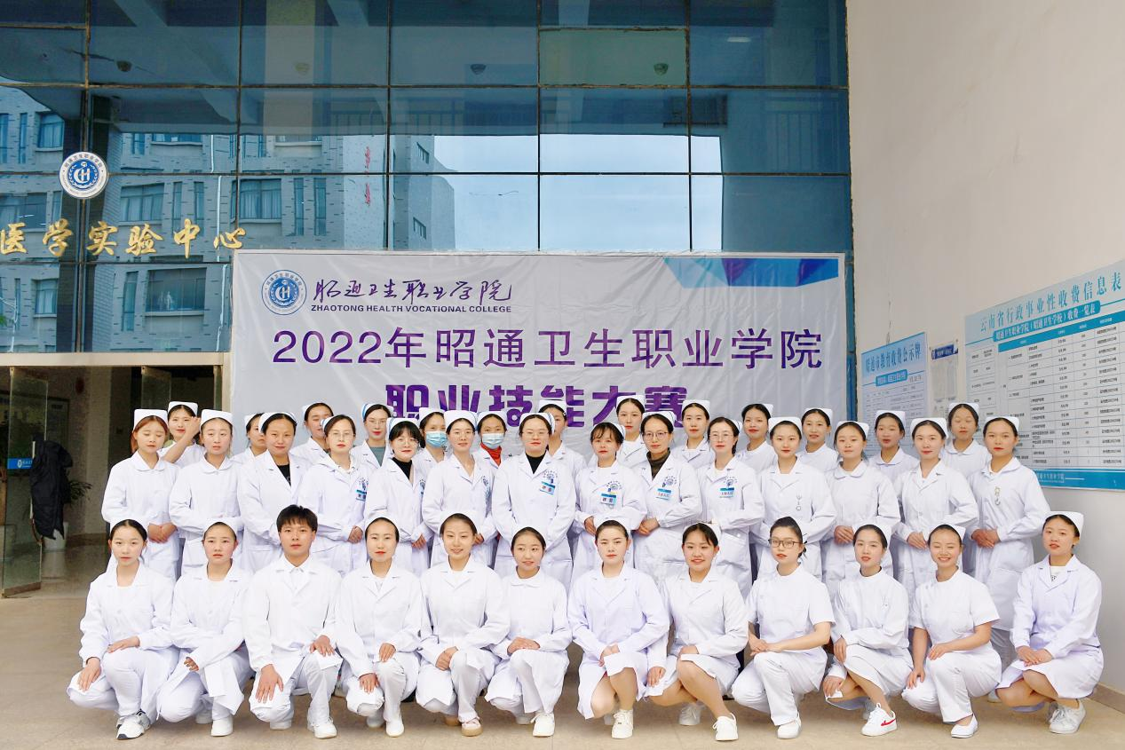 BB贝博艾弗森官网2022年校级护理技能大赛完美落幕